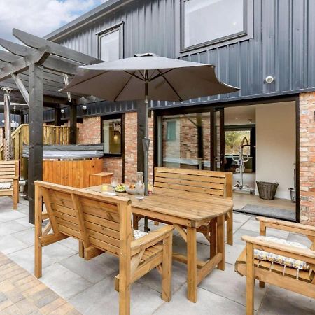 Fawn Cottage Disabled Adapted 3 Bedroom Hot Tub Coughton Екстер'єр фото